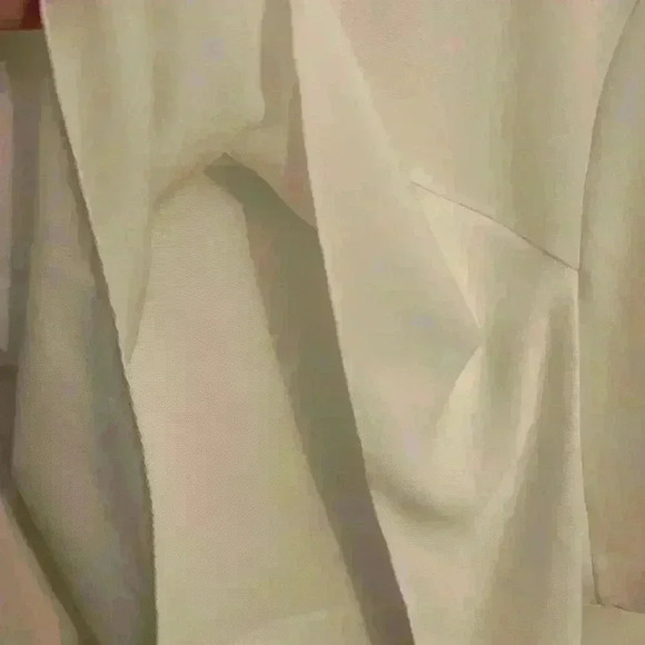 DVF Diane Von Fürstenberg Short-Sleeve Ruffle-Front Blouse, women’s size 4 - Picture 3 of 7